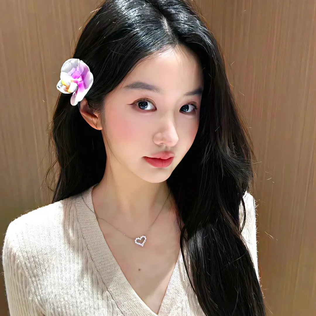 超级英雄女孩:星际游戏
